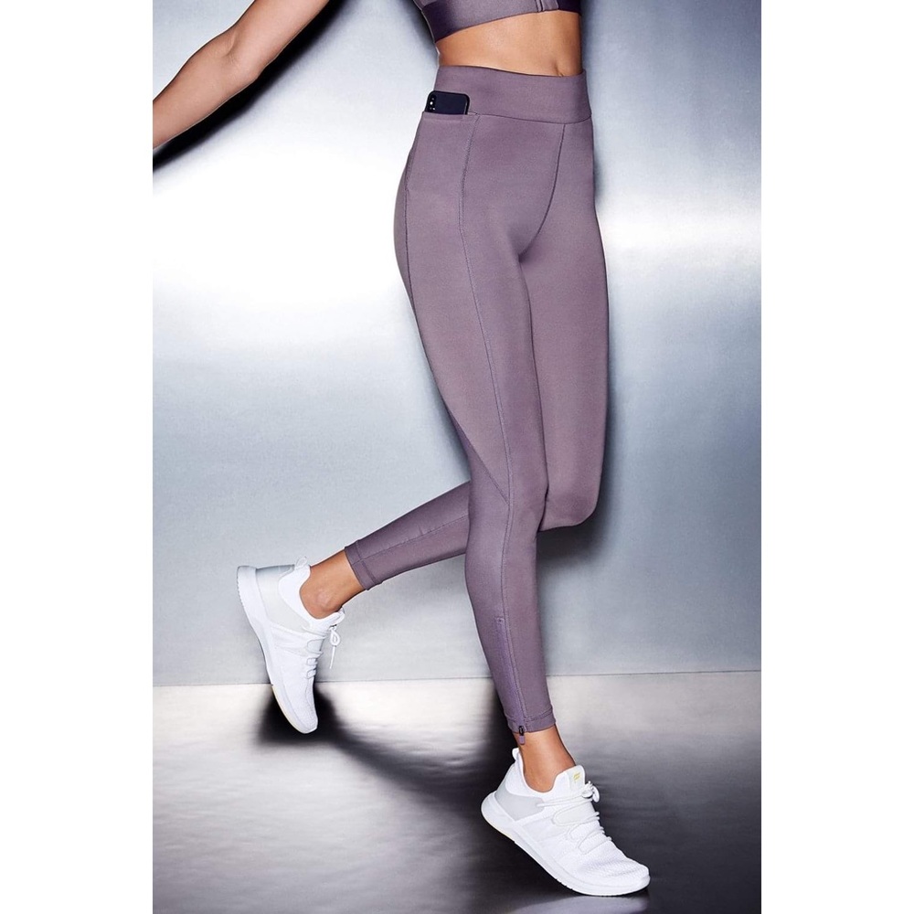 Fabletics High-Waisted UltraCool Spin Pant Legging